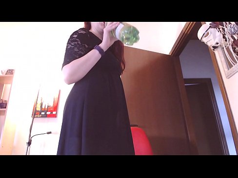 ❤️ Um escravo submisso que ama calcinhas sujas e luxuriosas é forçado a se masturbar depois de assistir a este vídeo! Porno bonito em nós pt-br.hentai-ita.ru ❌❤
